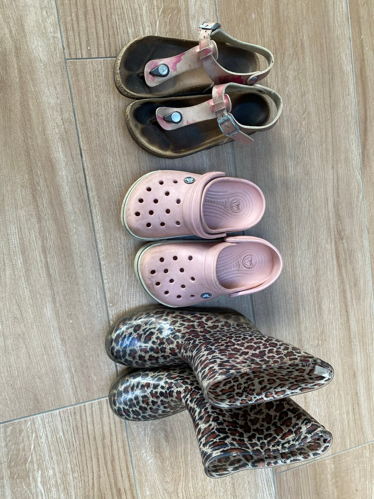 Leuke schoenenpakket maat 32: Crocs, sandalen en regenlaarze, Ophalen of Verzenden, Gebruikt, Meisje, Schoenen