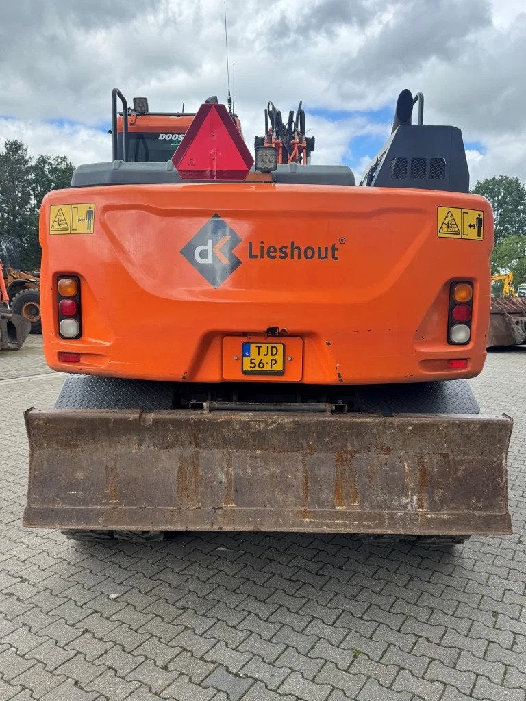 Doosan DX140-5 2017 (bj 2016), Zakelijke goederen, Machines en Bouw | Kranen en Graafmachines, Graafmachine