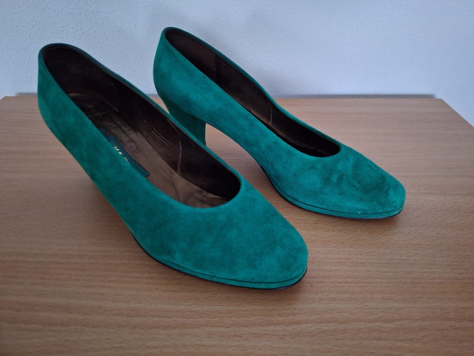 Groen suède schoenen, Kleding | Dames, Schoenen, Ophalen of Verzenden, Zo goed als nieuw, Groen