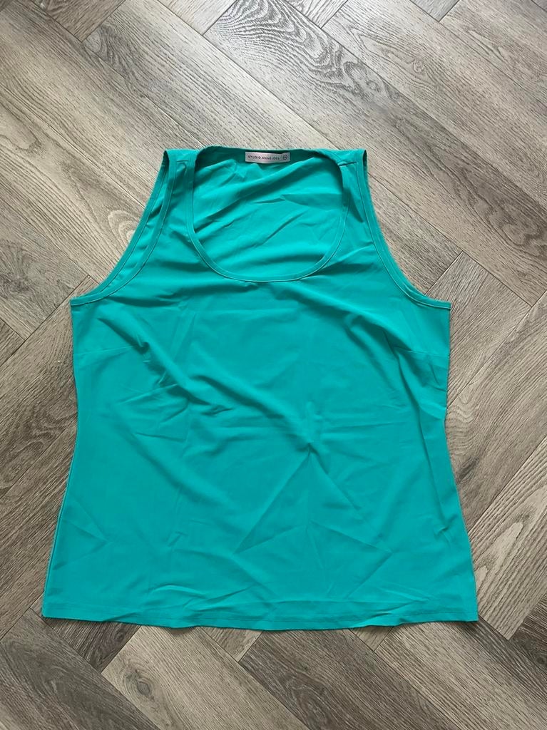 Studio Anneloes dames mouwloze top emerald travelstof XXL, Kleding | Dames, Ophalen of Verzenden, Zo goed als nieuw, Maat 46/48 (XL) of groter