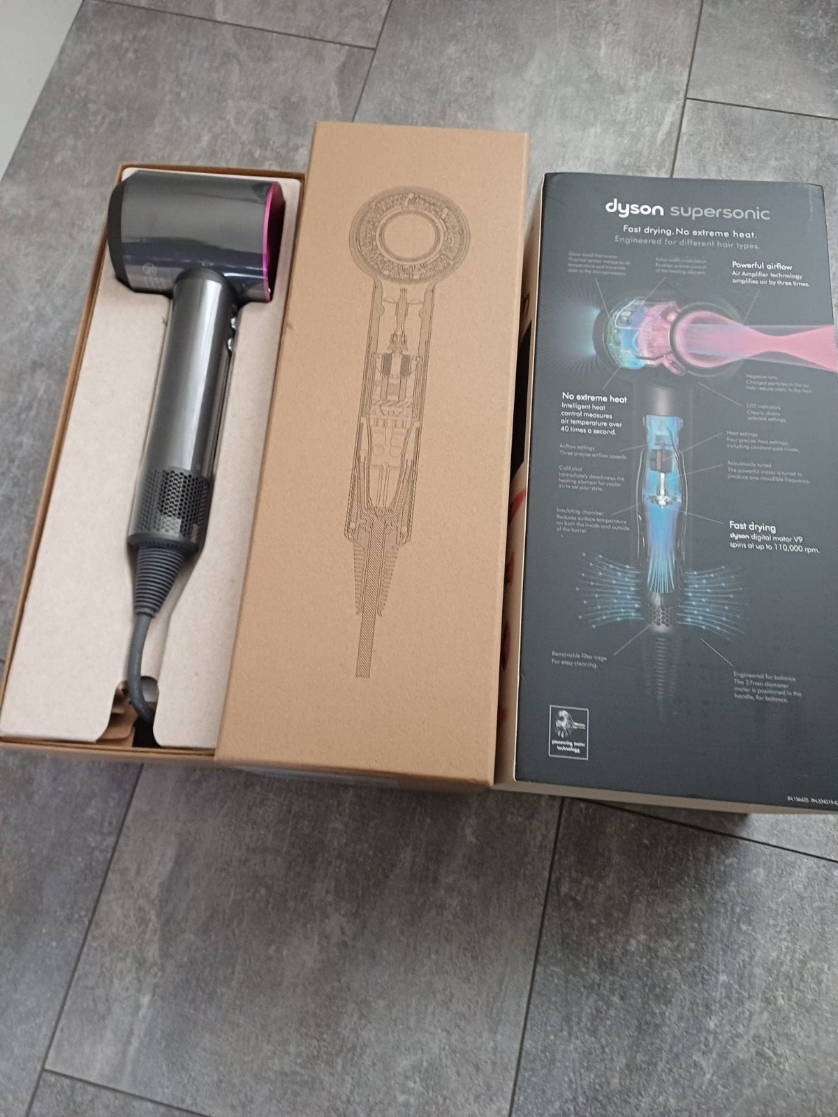 Dyson Supersonic Föhn - Nieuw en Ongebruikt, Ophalen of Verzenden, Nieuw, Föhn of Haardroger