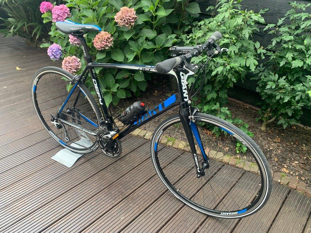 Giant Defy racefiets met recht stuur, Fietsen en Brommers, Fietsen | Racefietsen, Ophalen, Aluminium, Giant, Zo goed als nieuw