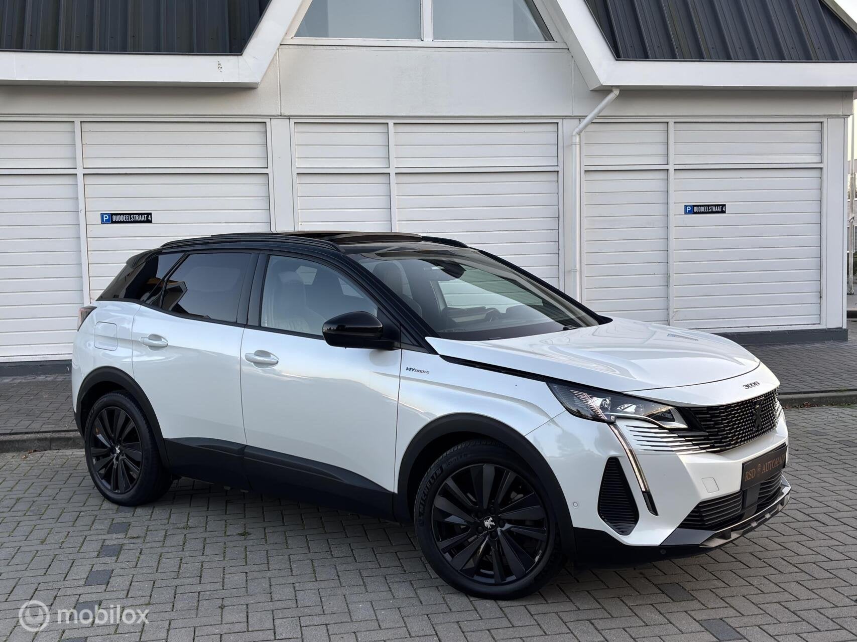 Peugeot 3008 1.6 HYbrid4 300 GT Panodak 19” leder Focal au, Auto's, 4 cilinders, Wit, Bedrijf, Vierwielaandrijving