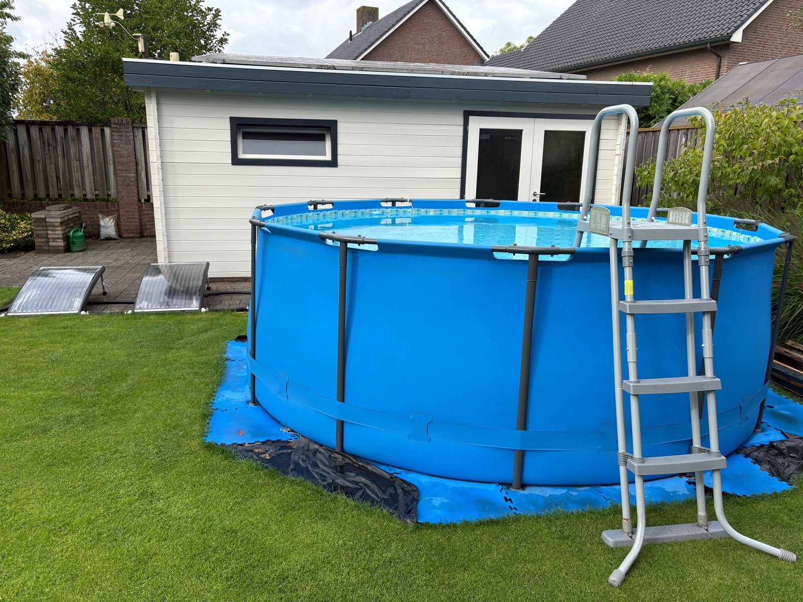 Bestway Steel Pro MAX Zwembad met zandfilter en zonnepanelen, Tuin en Terras, Gebruikt, Rond, 300 cm of meer, Opzetzwembad