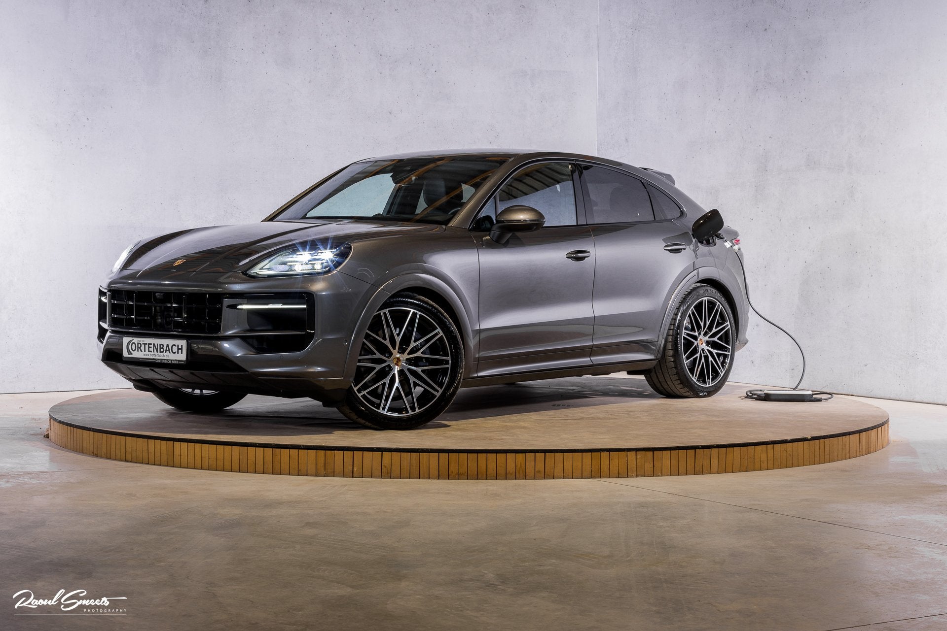 Porsche Cayenne Coupé 3.0 E-Hybrid | Sport design | Sport c, Auto's, Gebruikt, Zwart, 2995 cc, 4 stoelen