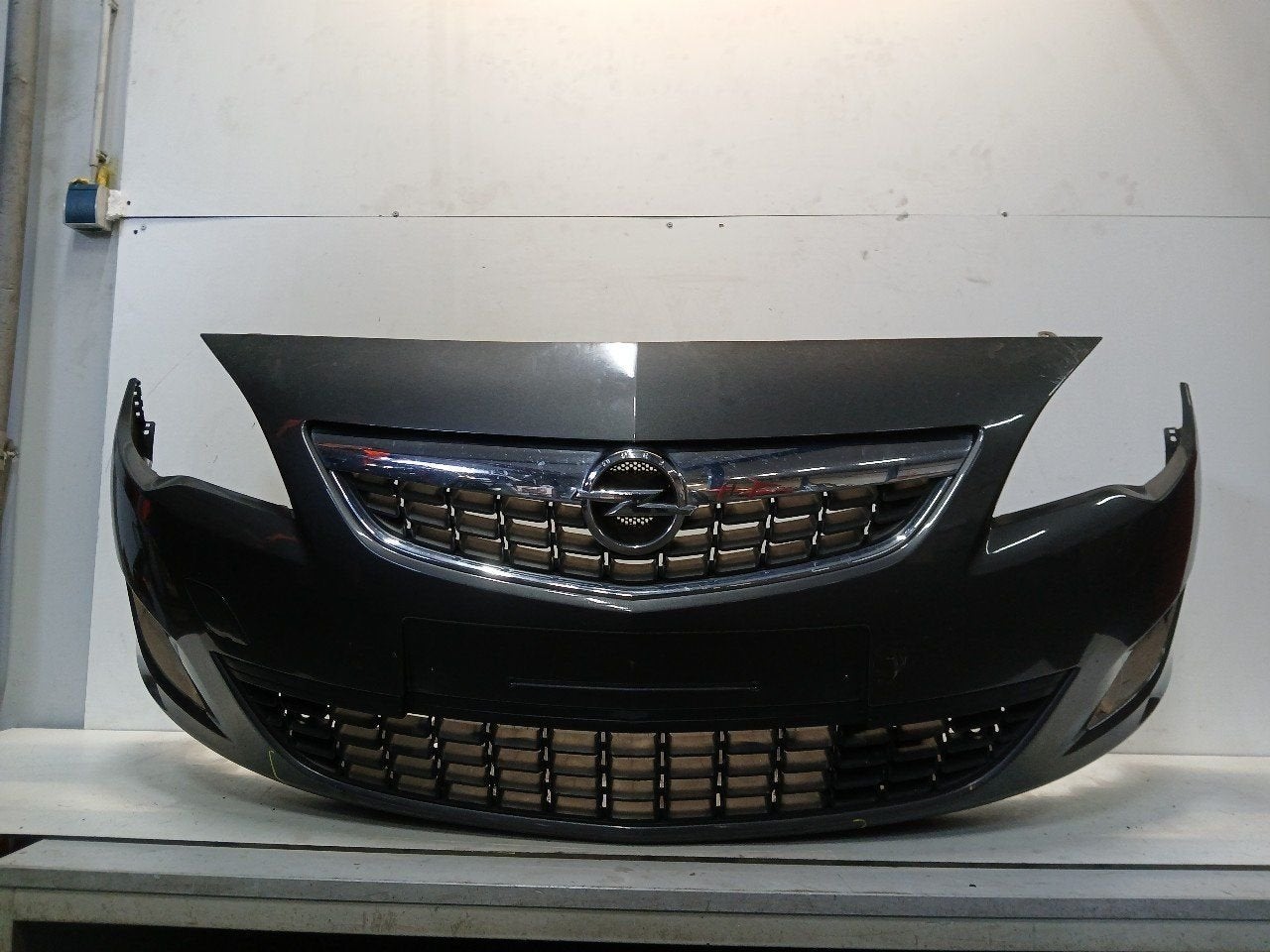 Bumper voor Opel Astra, Onderdelen@venauto.nl, Van der Ven Autorecycling B.V., Gebruikt, Ettenseweg 76, 4706 PB Roosendaal, The Netherlands
