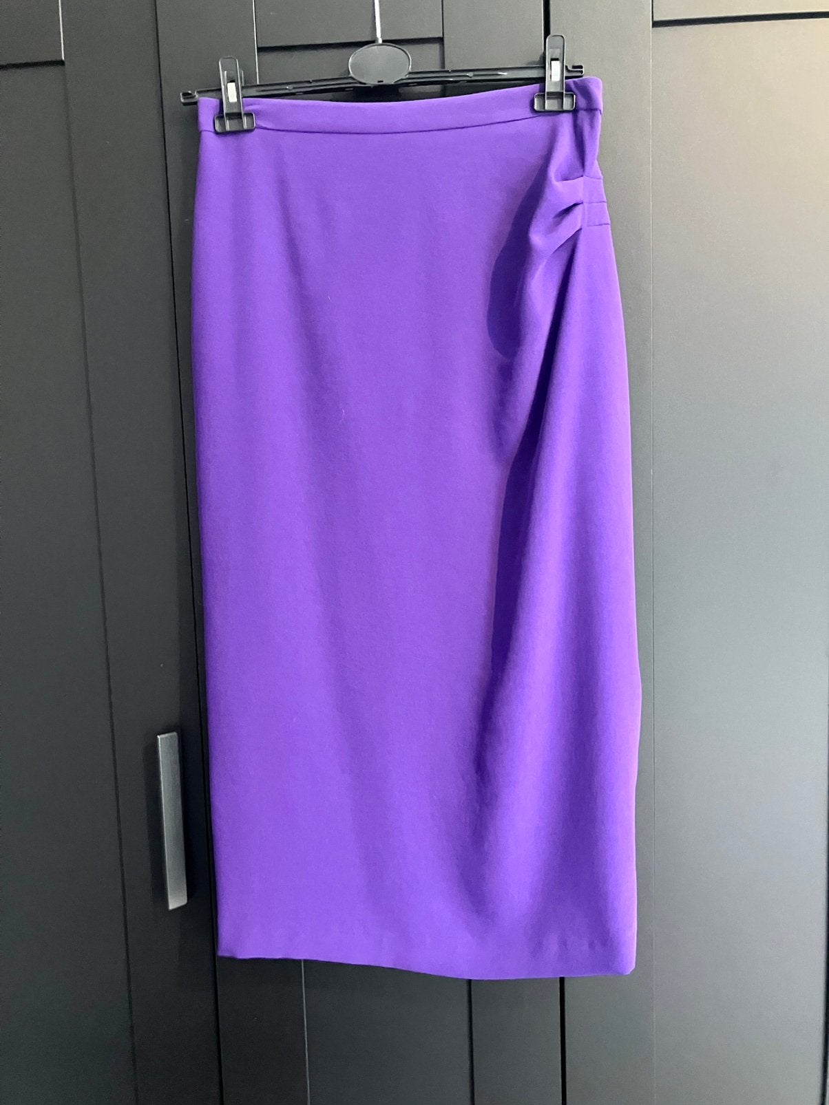 Xandres lange paarse rok met split en gesmokte details, Kleding | Dames, Rokken, Maat 38/40 (M), Verzenden, Paars, Zo goed als nieuw
