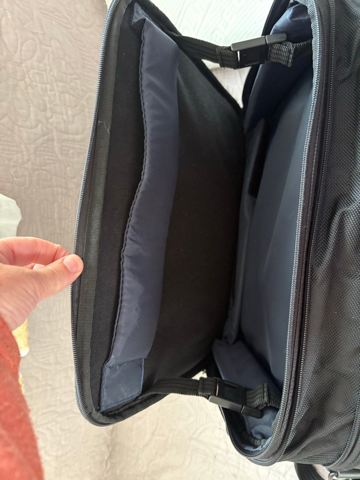 Foto 3 van IBM ThinkPad Laptoptas / Aktetas - Zwart