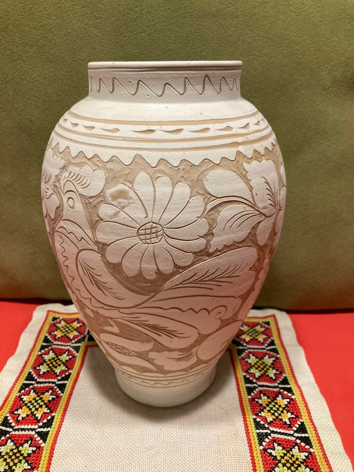 Vaasje Korond 22cm (280125c), Overige kleuren, Aardewerk of Porselein, Ophalen of Verzenden, Zo goed als nieuw