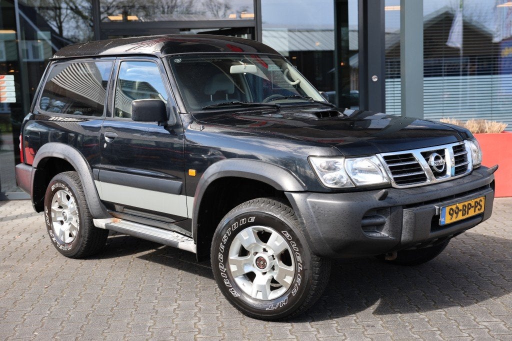 Nissan PATROL 3.0 DI 3DRS SPORT VAN, Auto's, 2953 cc, 4 cilinders, Zwart, Origineel Nederlands