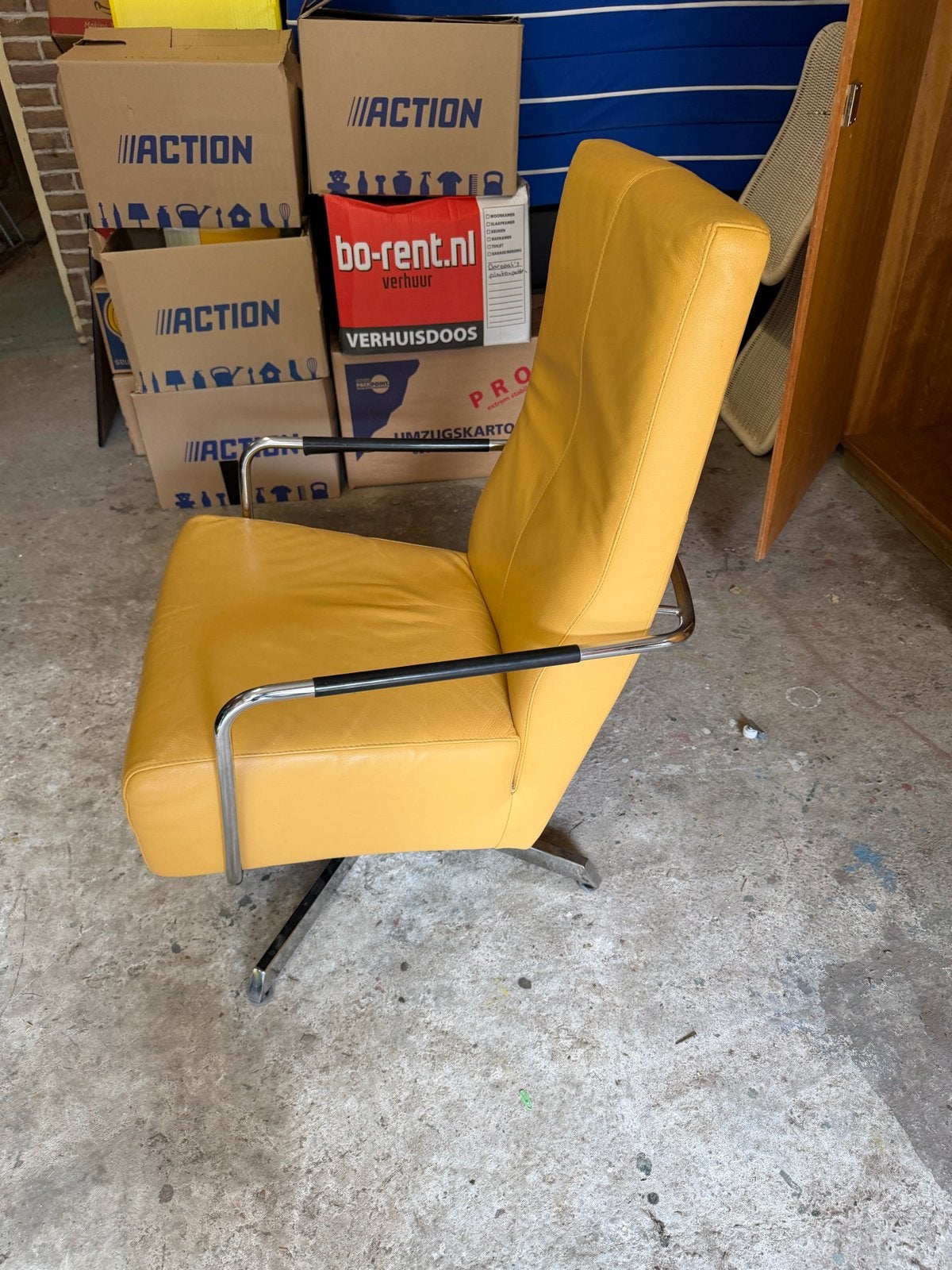 Stevige draaistoel okergeel - Zitbreedte 50 cm, Huis en Inrichting, Fauteuils, Ophalen, Gebruikt, Minder dan 75 cm, Nvt