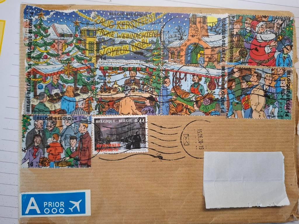 Bijzondere envelop met Belgische kerstzegels, Postzegels en Munten, Brieven en Enveloppen | België, Ophalen of Verzenden