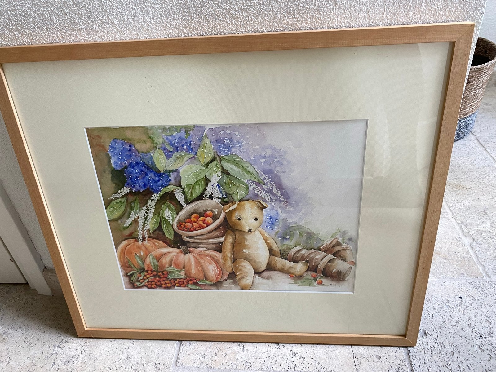 Schilderij Teddybeer met pompoenen en bloemen, Realistisch, Aquarel, Overige onderwerpen, Papier