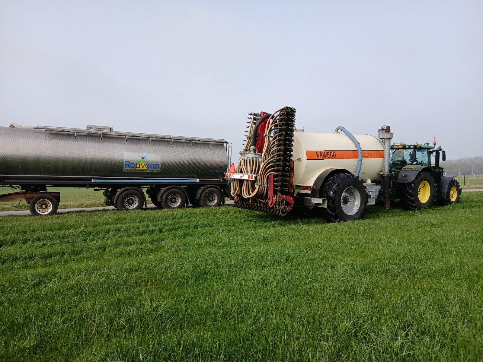 kaweco mesttank dubbeltwin 4 wiel 16000 liter giertank, Ophalen, Gewasbescherming en Bemesting