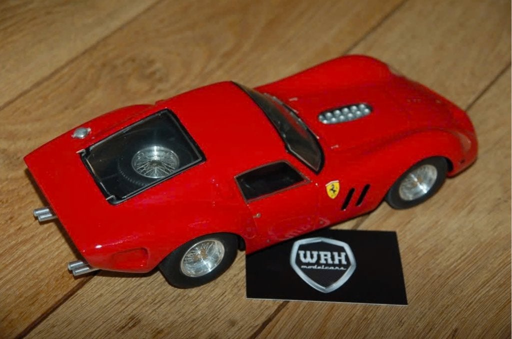 SALE ! FERRARI 250 GTO special ed, rosso corsa MG models WRH, Hobby en Vrije tijd, Modelauto's | 1:18, Verzenden, Gebruikt, Auto