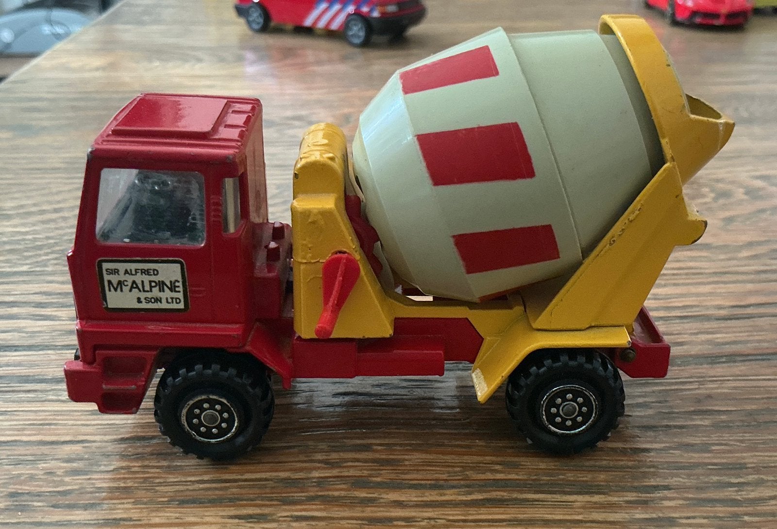 Vintage Oude Matchbox Cementmixer Bedford K26 vrachtwagen, Ophalen of Verzenden, Zo goed als nieuw