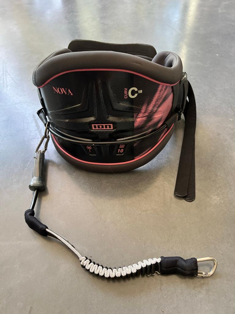 Ion Nova Curv Hardshell Trapeze / Harnas Maat 36 / S NIEUW, Watersport en Boten, Ophalen, Overige typen, 4 m² of minder, Geen board