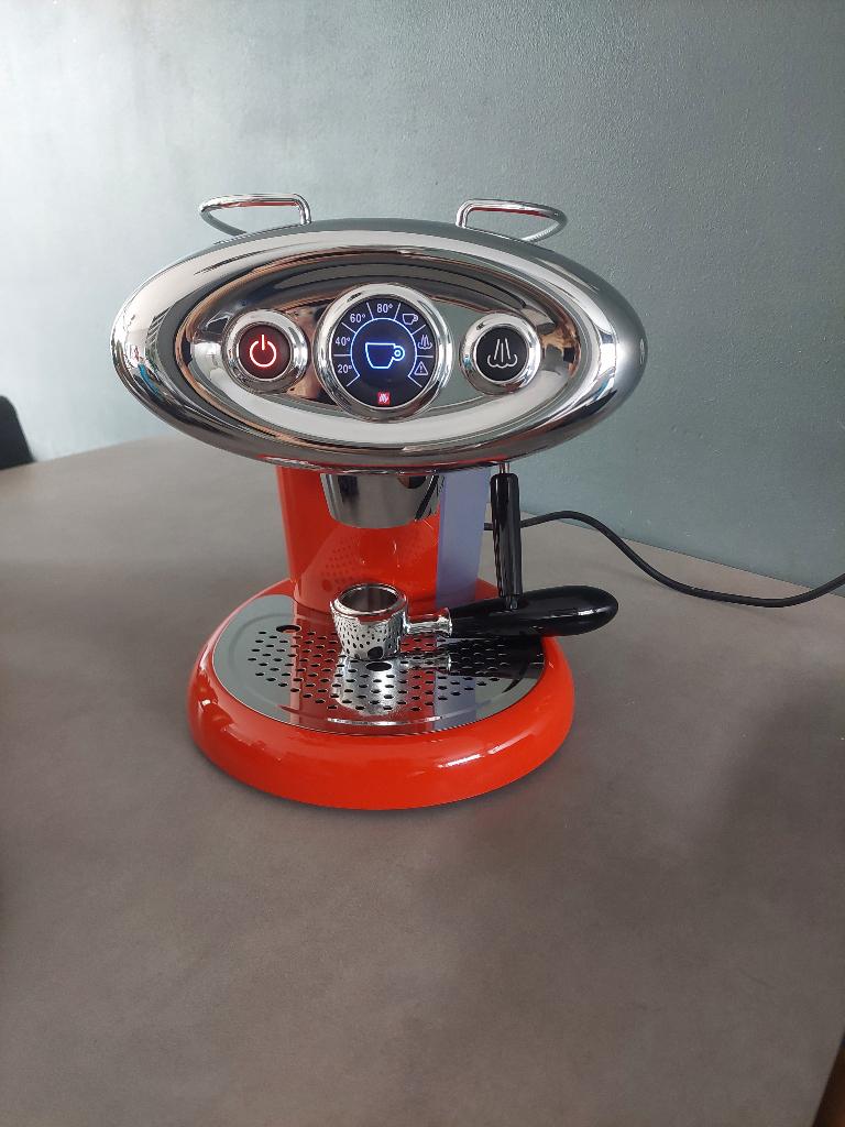 Illy X7.1 rood – Iperespresso koffiemachine, Koffiepads en cups, Koffiemachine, Ophalen of Verzenden, Zo goed als nieuw
