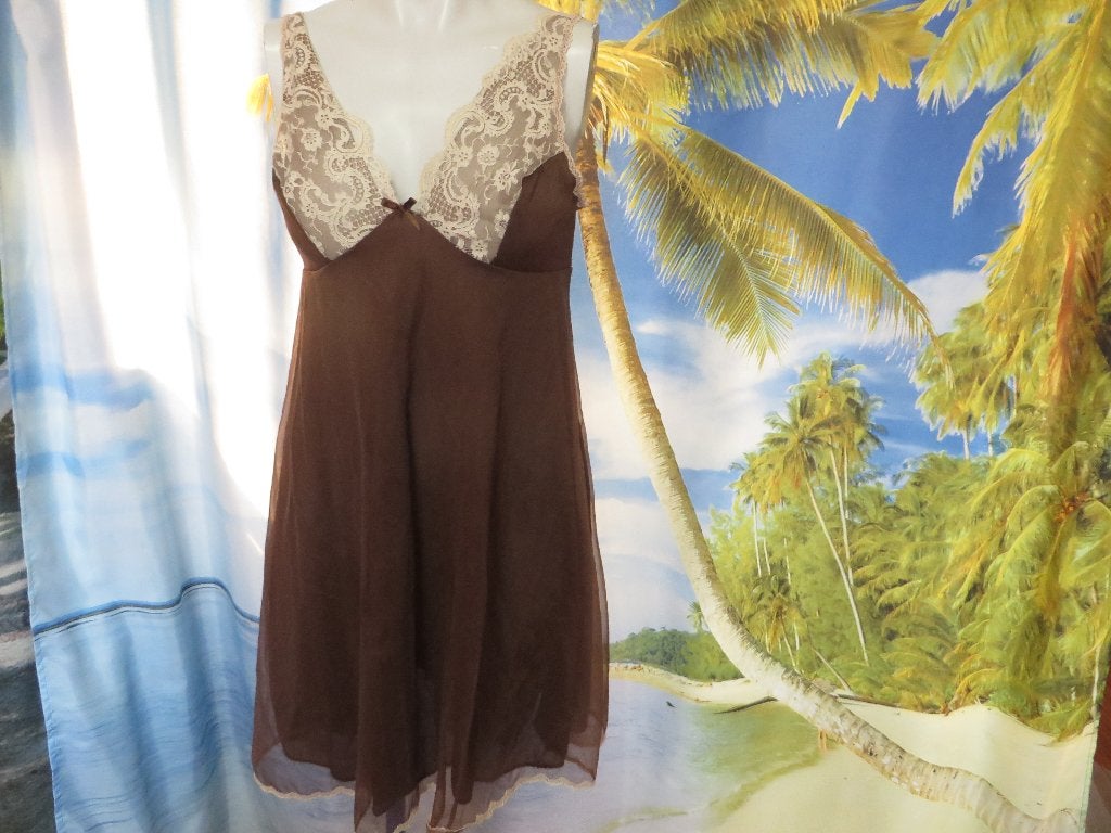 vintage bruine slipdress voor '74 mt 38/40 Lexis Hunkemöller, Lexis, Ophalen of Verzenden, Zwart, Nachtkleding