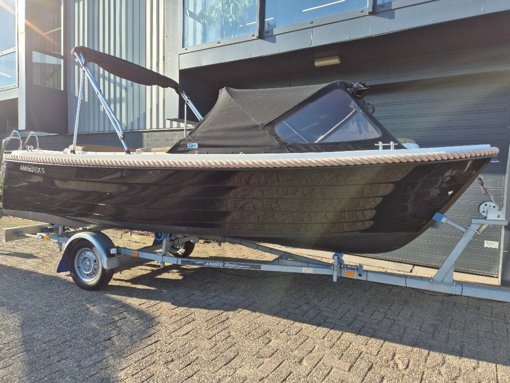 Amigo 550 sloep met trailer, Ophalen, Rondzit
