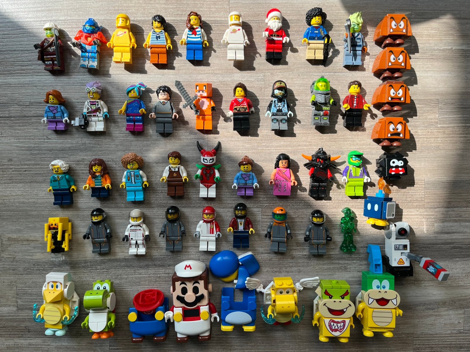 Lego partij minifigures, poppetjes en lego mario figuren, Ophalen of Verzenden, Gebruikt, Minifiguur, Lego