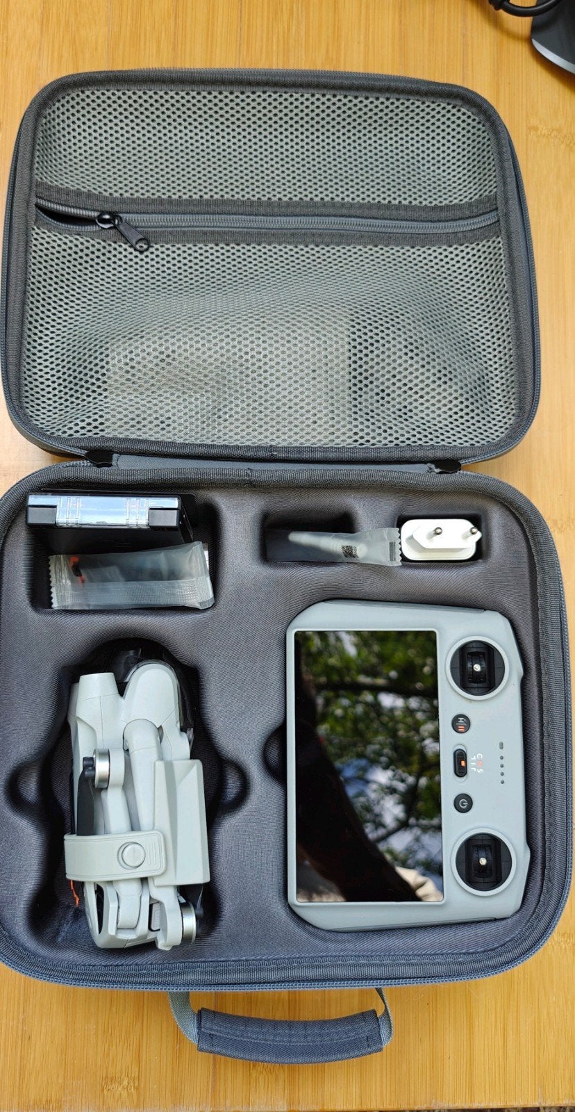 DJI Mini 3 Pro + RC Controller (zeer complete set), Cameradrone, Zo goed als nieuw, DJI, 15 tot 30 minuten