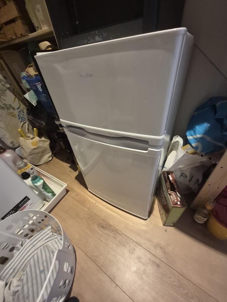 MEDION Mini fridge-freezer, Witgoed en Apparatuur, Ophalen, Minder dan 85 cm, Met vriesvak, Minder dan 75 liter