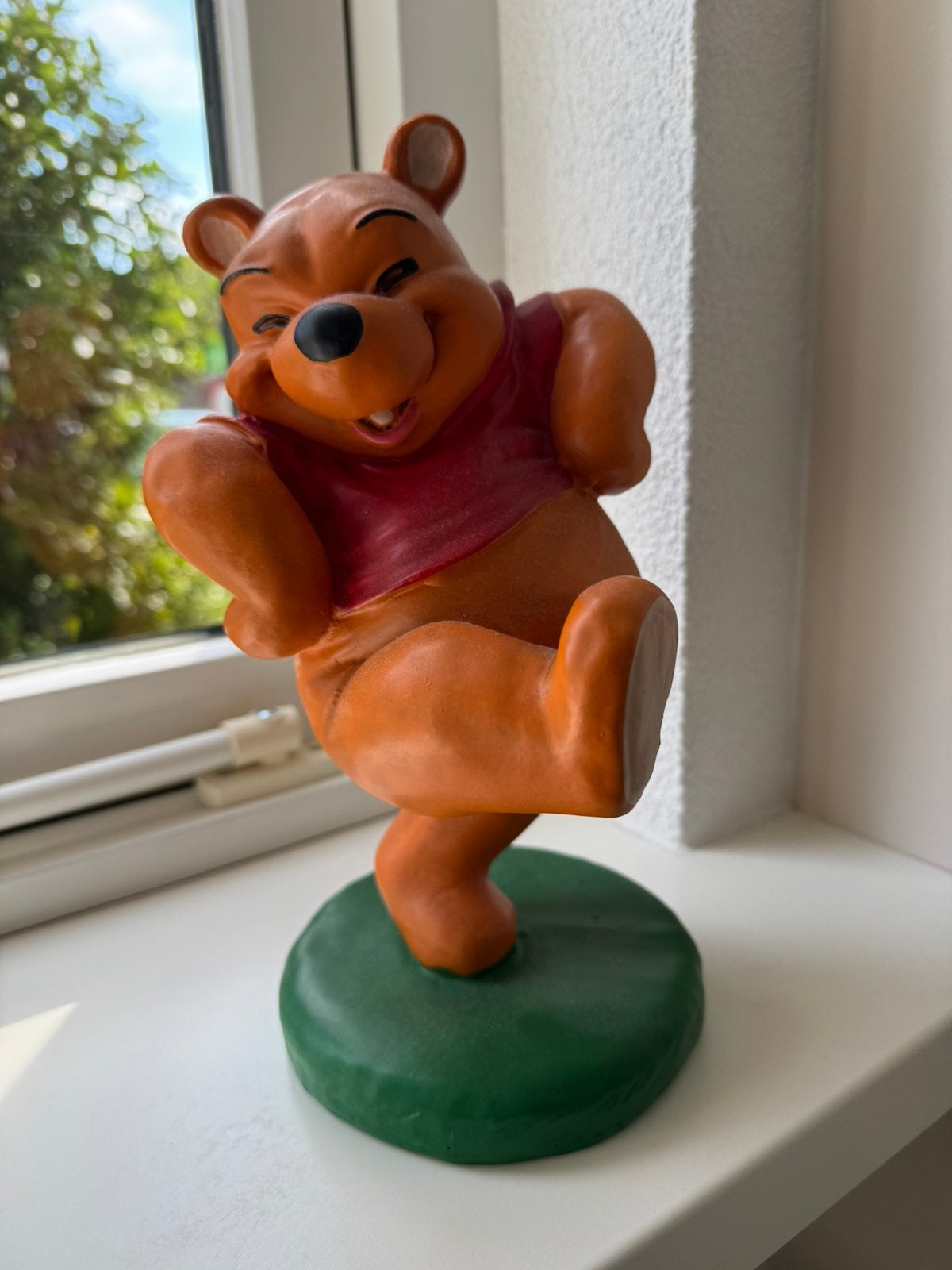 Pooh beeldje 28cm hoog, Ophalen of Verzenden, Winnie de Poeh of vrienden, Zo goed als nieuw, Beeldje of Figuurtje