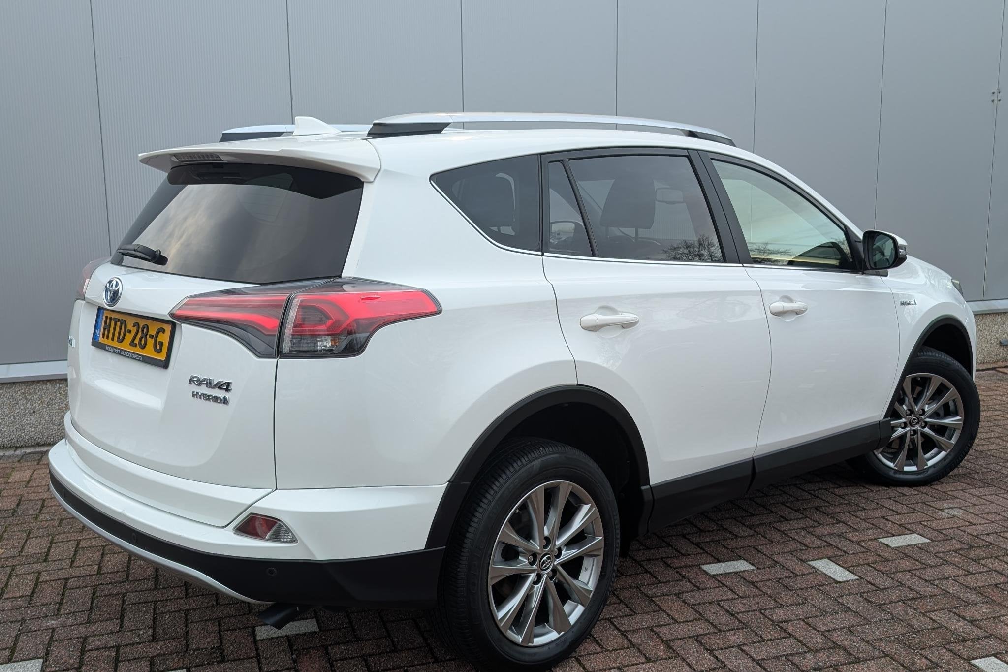 Toyota RAV4 2.5 Hybrid Executive / LMV/ Lederen bekleding/ E, Auto's, Gebruikt, Euro 6, Wit, Bedrijf