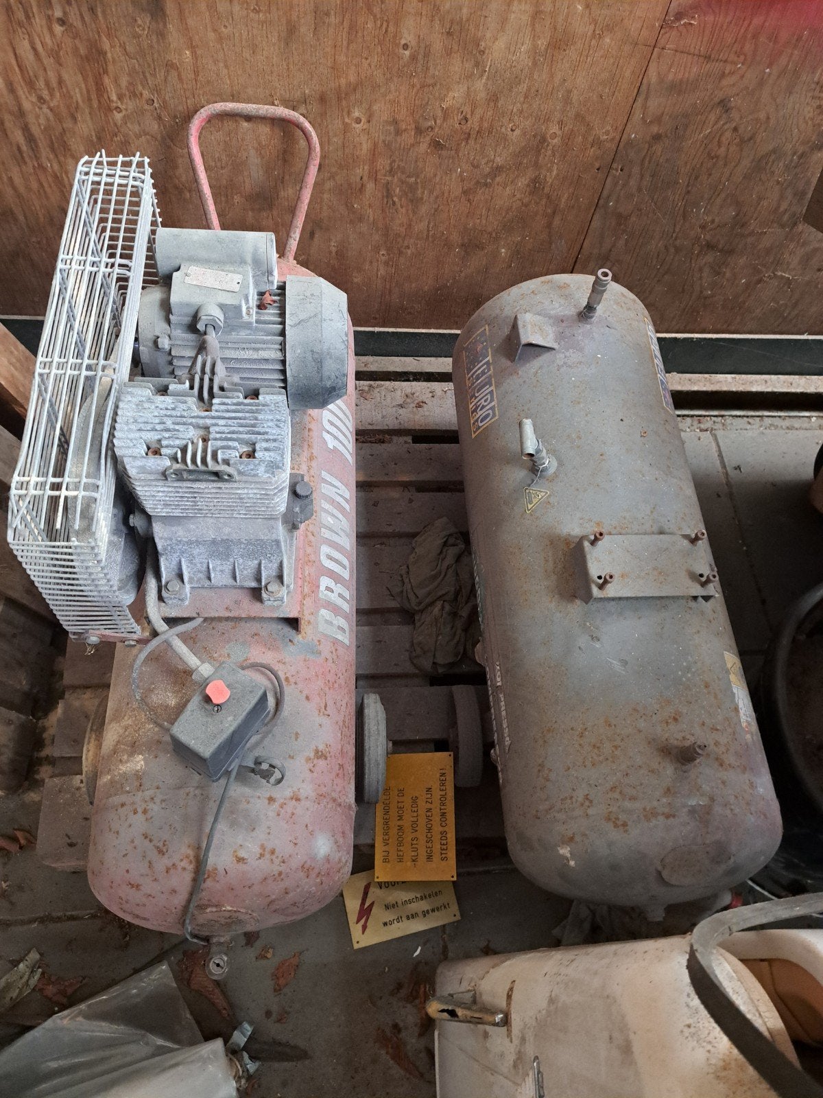 compressor met extra tank, 100 liter of meer, Ophalen of Verzenden, Gebruikt