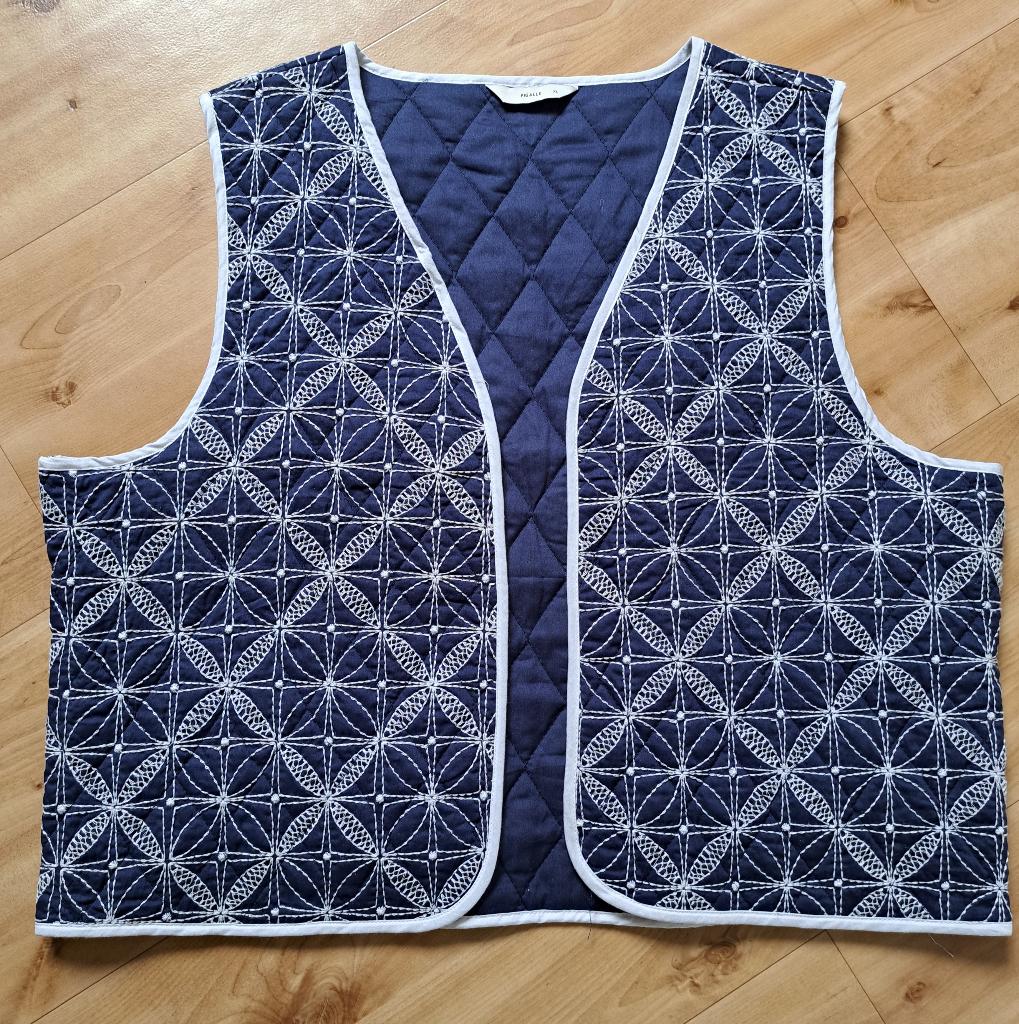 Gilet, Blauw, Maat 42/44 (L), Pigalle, Ophalen of Verzenden