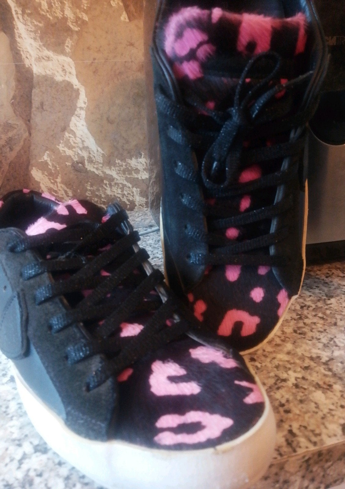 Philippe Model sneakers zwart met roze panterprint, Kleding | Dames, Schoenen, Phillip model, Zwart, Italy, Krukelelke6@gmail.com