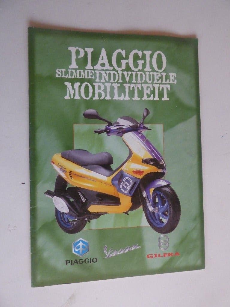 PIAGGIO VESPA GILERA MODELLENCATALOGUS 2000, Ophalen of Verzenden, Zo goed als nieuw