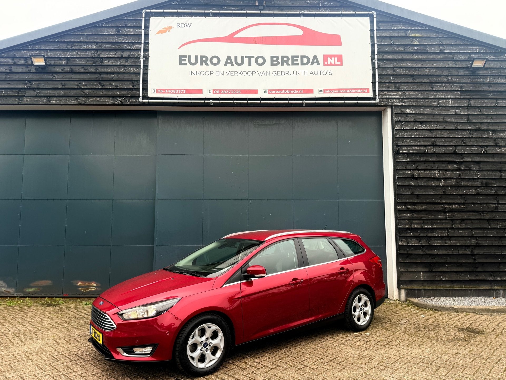 Ford Focus Wagon 1.5 Titanium Automaat, 4 cilinders, 150 pk, Leder en Stof, Origineel Nederlands