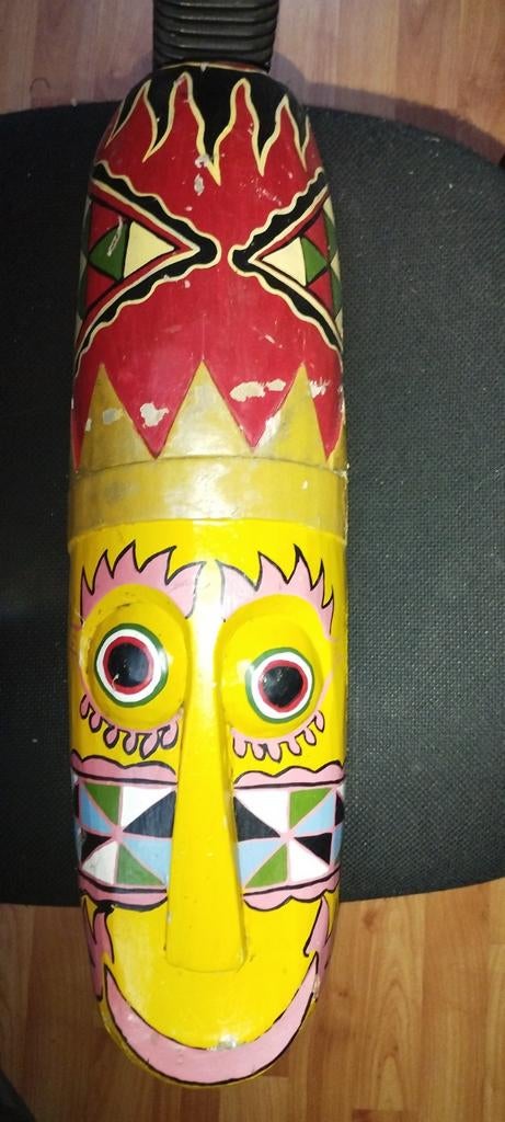 Oud afrikaans masker, Ophalen