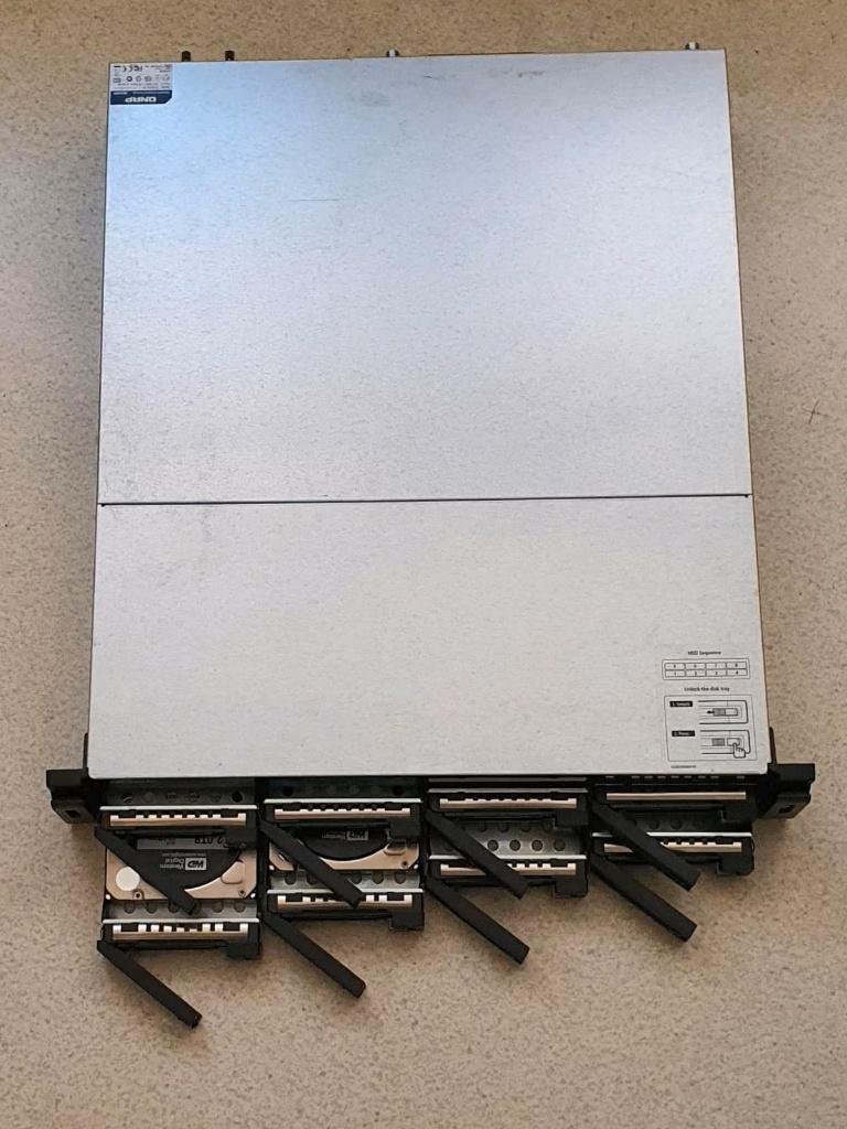 Qnap TS-EC879U-RP  ( Xeon 1260L 8Gb ), Computers en Software, Ophalen of Verzenden, Zo goed als nieuw
