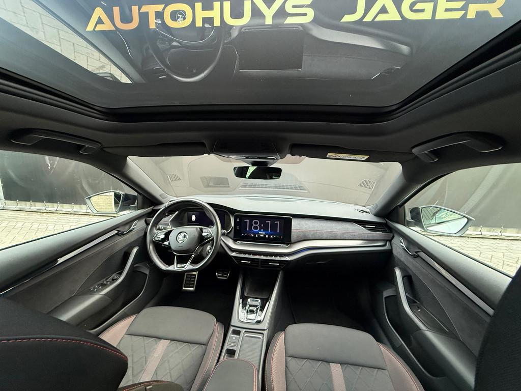 Skoda Octavia Combi 1.4 TSI RS iV PHEV |Pano|Carplay|H&U|Can, Auto's, Skoda, Stof, Gebruikt, Euro 6, 4 cilinders