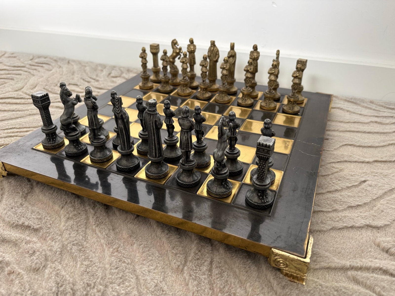 Uniek schaakspel met gedetailleerde stukken, Een of twee spelers, Ophalen of Verzenden, Zo goed als nieuw