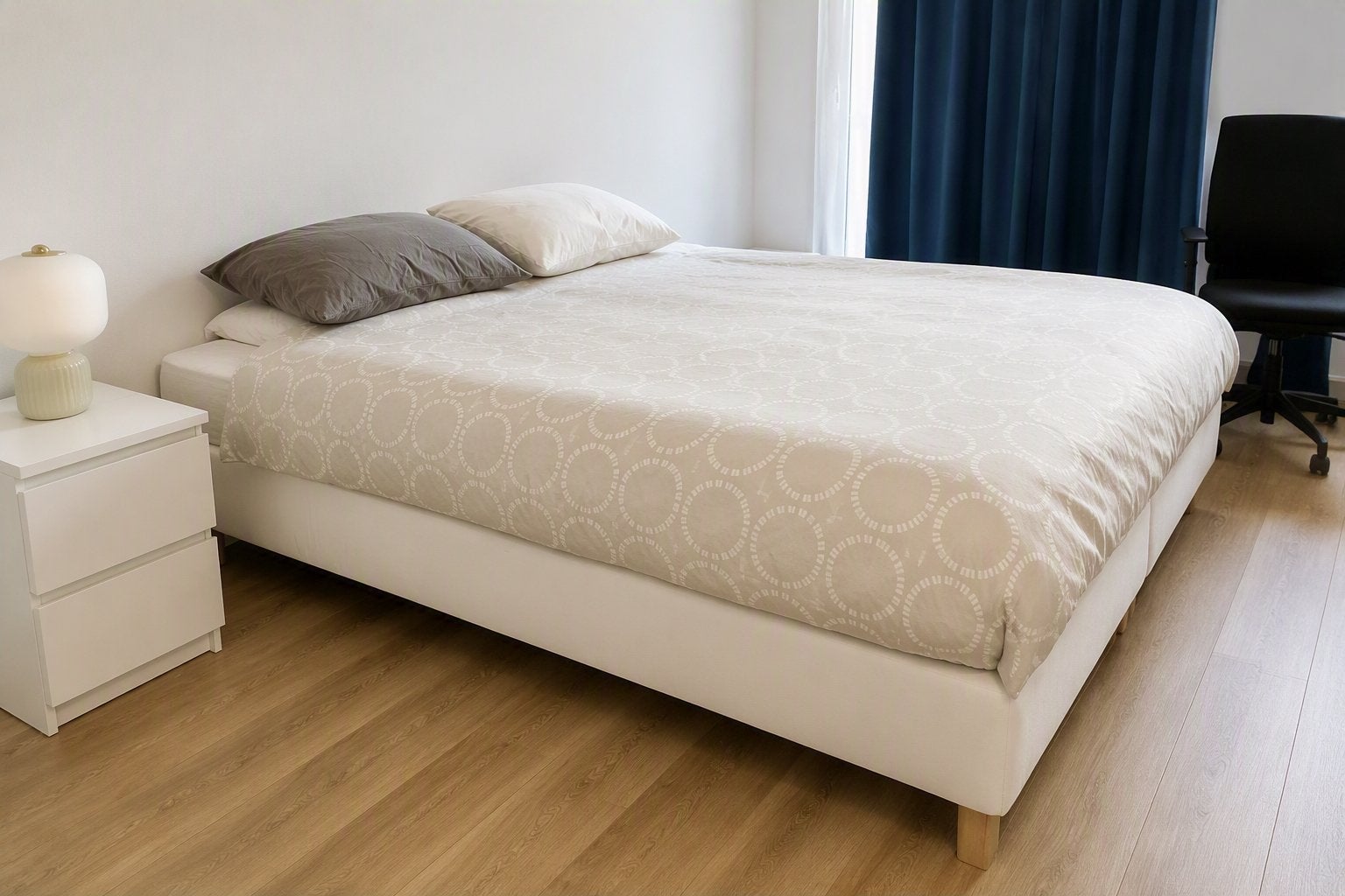 Queen Size Bed Set (160  200 cm)with Pocket Spring Mattress, Huis en Inrichting, Slaapkamer | Bedden, Ophalen, Tweepersoons, Zo goed als nieuw