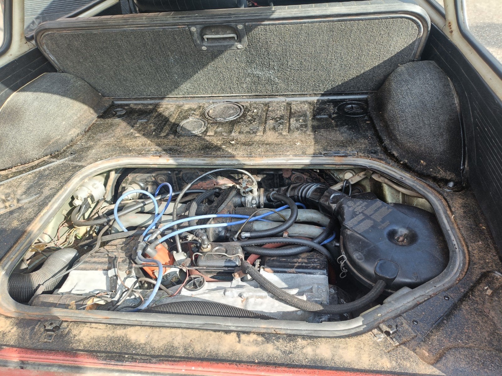 Volkswagen 412 1.7 LE Variant 1973 Blauw, foto 4