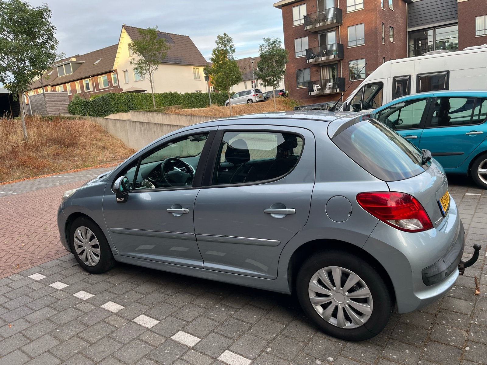 Peugeot 207 1.4 VTI 16V 2011 - APK 07/2027-ivm lease te koop, Auto's, Voorwielaandrijving, 1064 kg, Blauw, 49 €/maand