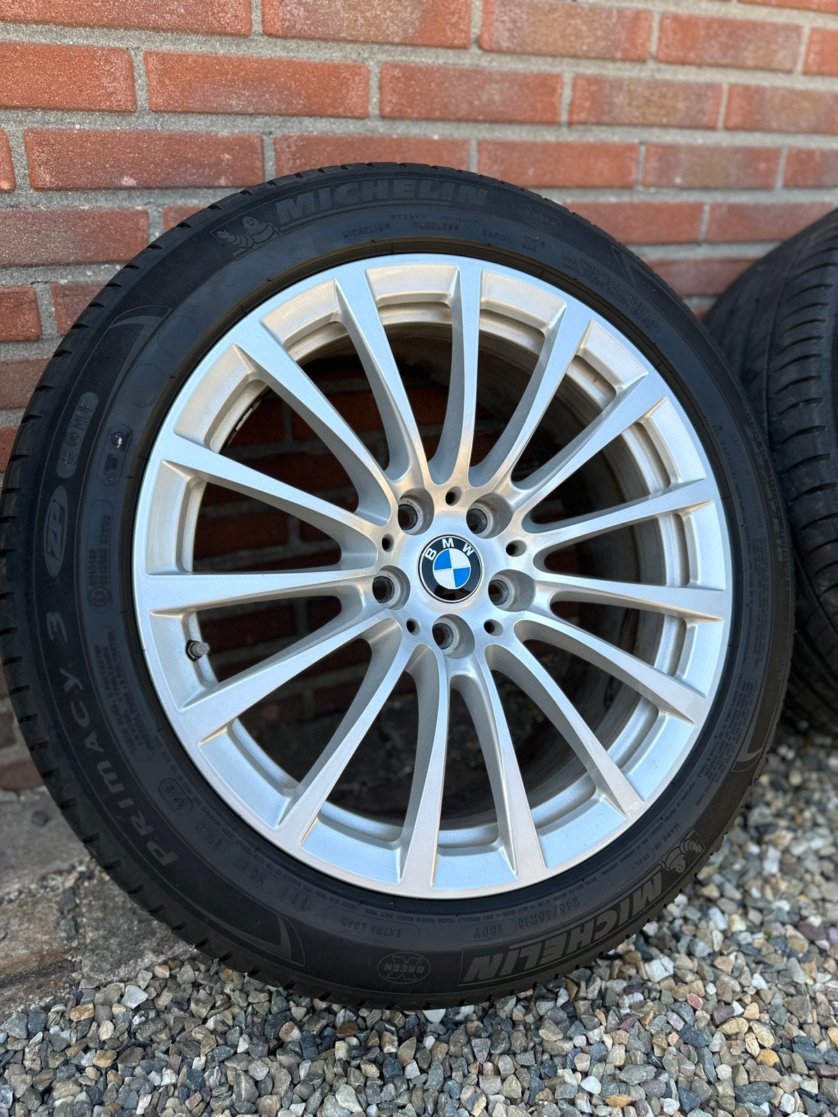 Originele BMW 5 serie G30 G31 18 inch velgen met zomerbanden, Ophalen, 18 inch, 245 mm, Velg(en)