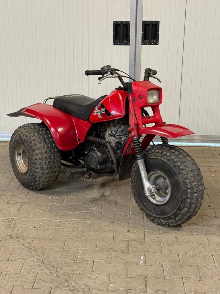 Kawasaki KLT 160 trike quad oldtimer, Fietsen en Brommers, Brommers | Overige merken, Gebruikt, Ophalen