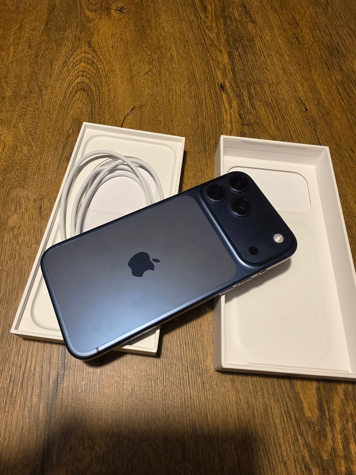 iPhone 17 Pro Max 256GB Blauw - 100% batterijconditie, Blauw, IPhone 15 Pro Max, Zo goed als nieuw, Ophalen