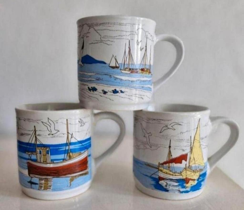 Drie Bekers met Boot opdrukken, Ophalen of Verzenden, Zo goed als nieuw, Overige stijlen, Kop(pen) en/of Schotel(s)