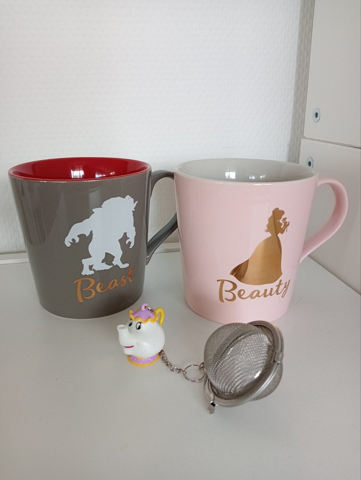 Belle en het beest Disney mokken met thee ei, Ophalen of Verzenden, Zo goed als nieuw, Overige stijlen, Kop(pen) en/of Schotel(s)