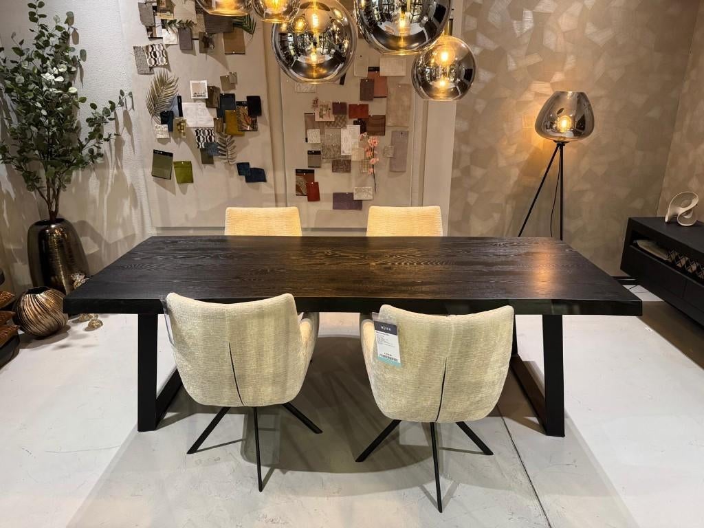 Eettafel Granville l Whoon l Room108 l van €2010 voor €999, Gebruikt, 200 cm of meer, 50 tot 100 cm, Vier personen