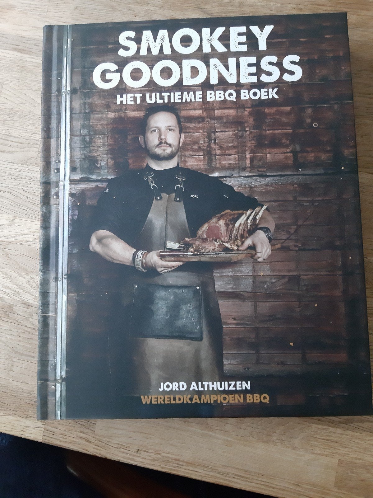 Gratis af te halen Smokey goodness Het ultieme bbq-boek, Boeken, Ophalen, Zo goed als nieuw, Overige typen