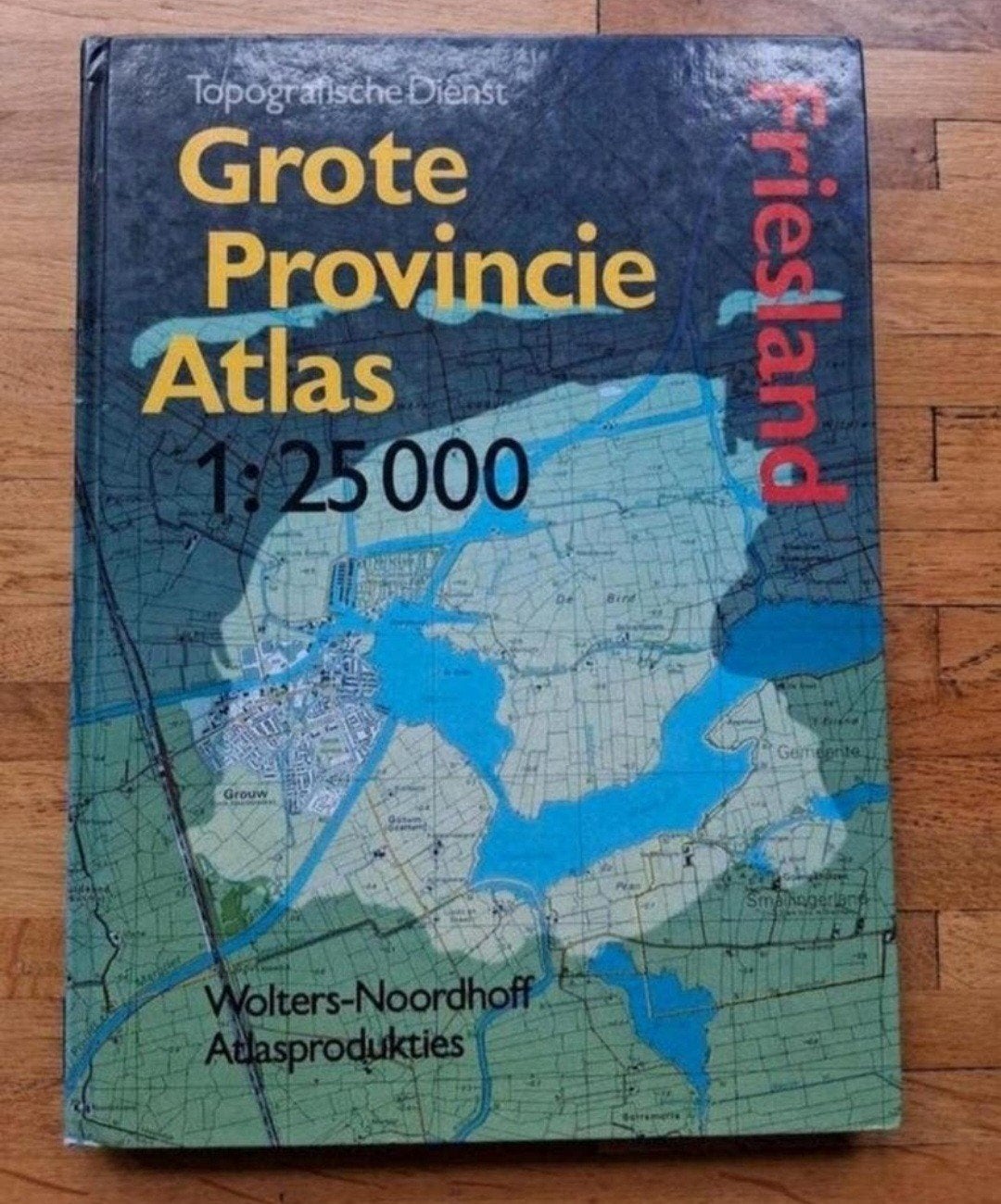 Grote provincie atlas Friesland
Wolters noordhoff atlasprodu, Boeken, Ophalen of Verzenden, 1800 tot 2000, Nederland, Landkaart
