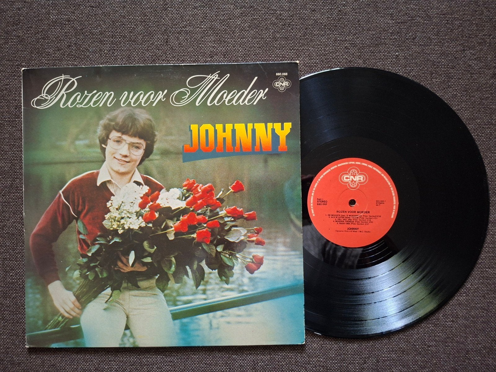 Johnny - Rozen voor Moeder vinyl LP (John de Bever), Cd's en Dvd's, LP, Gebruikt, Ophalen of Verzenden, Levenslied of Smartlap